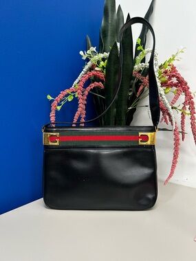GUCCI Black leather Unique Shoulder Bag Authentic